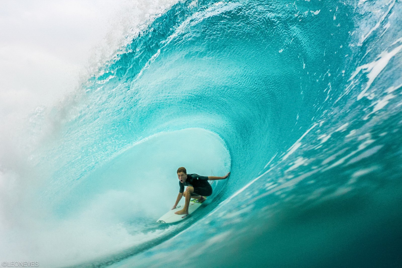 Matt at the Banzai Pipeline — photo by Leo Neves